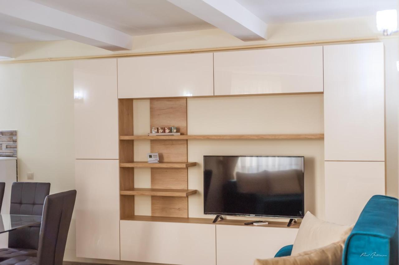 Luxury Desing Apartment Piteşti Extérieur photo